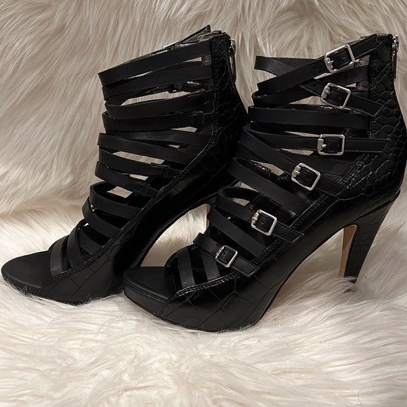 Sam Edelman Lennox Heels - Picture 3 of 3